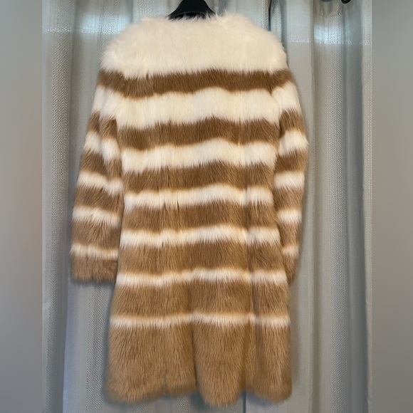 Adolfo Domínguez Faux Fur Coat - Picture 3 of 11